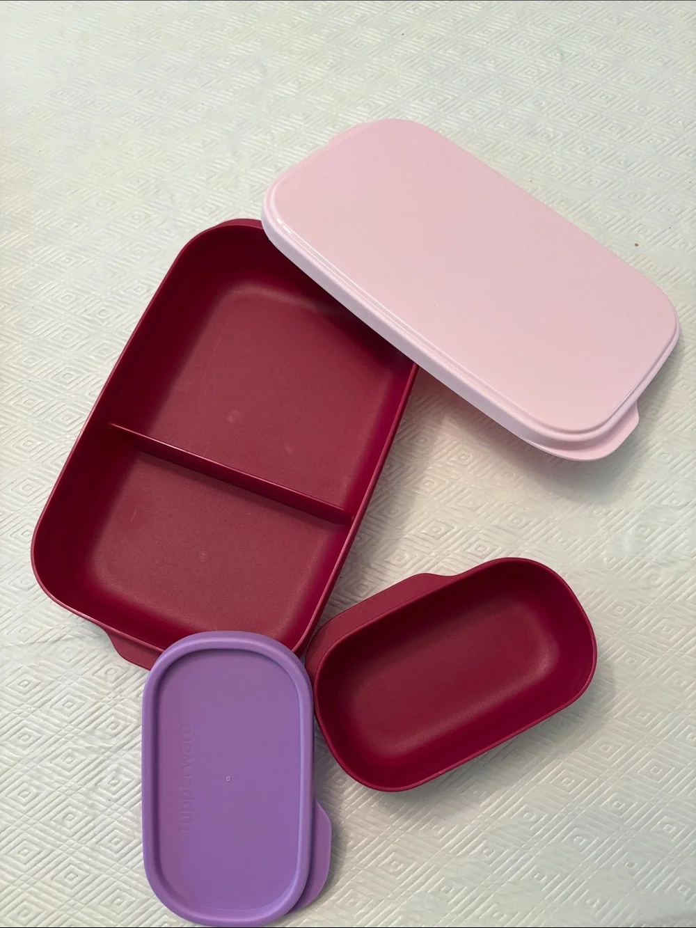 NEW LISTING Tupperware Assorted Food Storage Containers for lunches